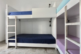 accommodation santorini backpackers bedroom-17